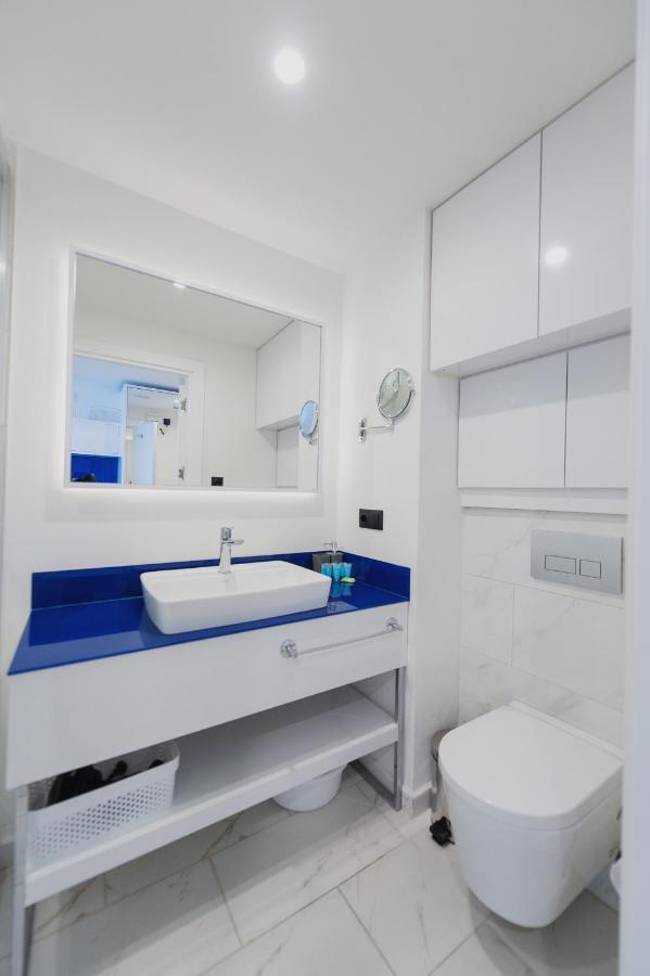 Orbi City Hub Apartments 巴统 外观 照片